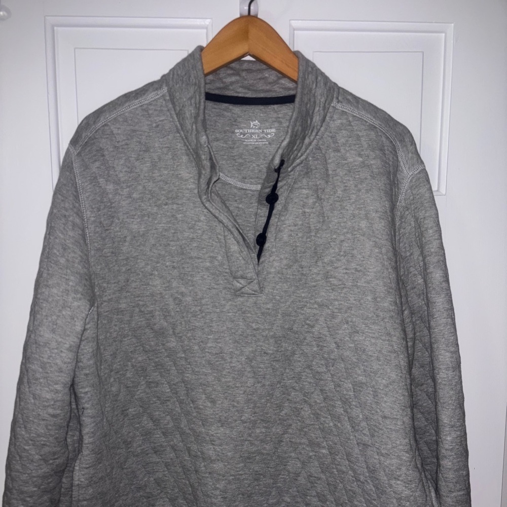 Southern Tide Gray Quilted Sweater